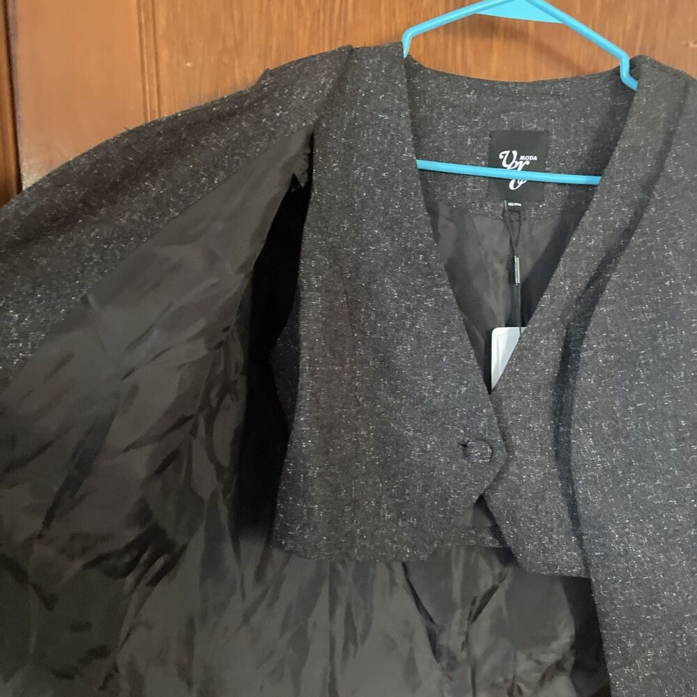 Vero Moda Cloak Vest in Dark Grey Cropped Attached Vest NWT 165 / 84a Small - Picture 2 of 7